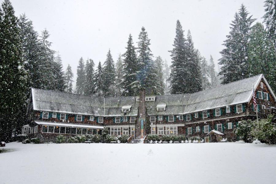 Lake Quinault Lodge Exterior photo